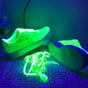 Nike Air Force 1 07 Lv8 Uv